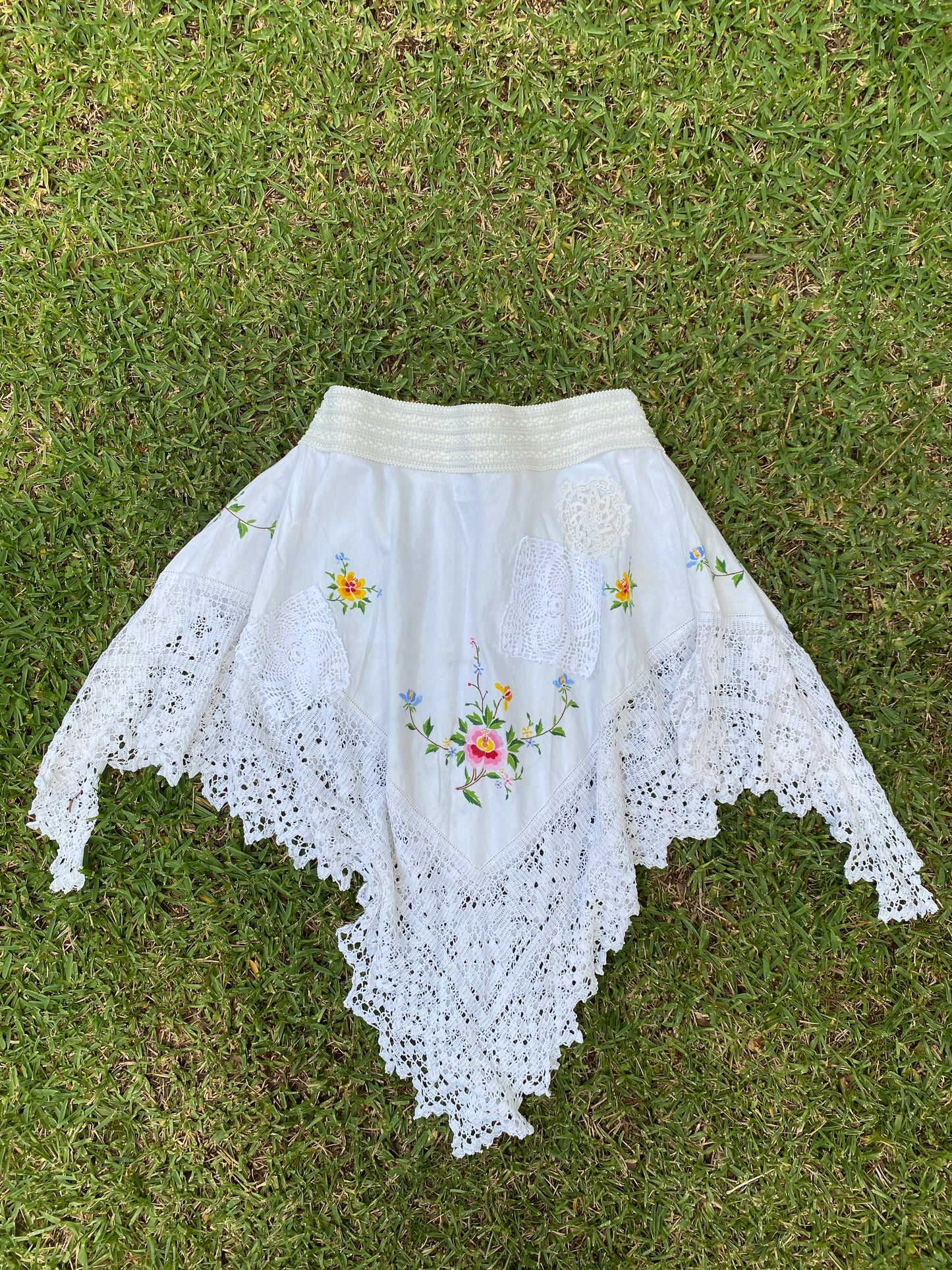 Reworked white embroidered flowy fairy skirt, size Large/XLarge