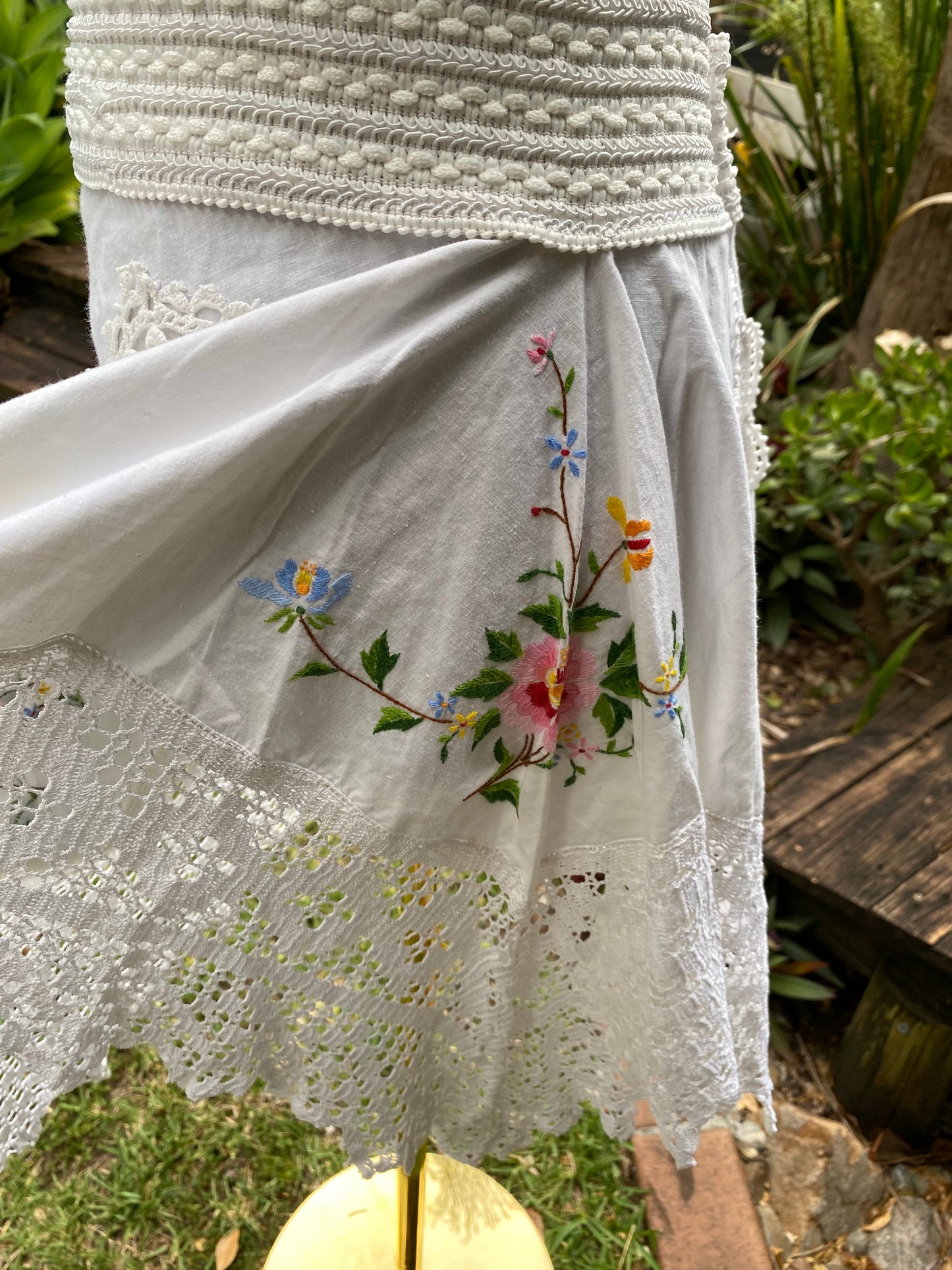 Reworked white embroidered flowy fairy skirt, size Large/XLarge