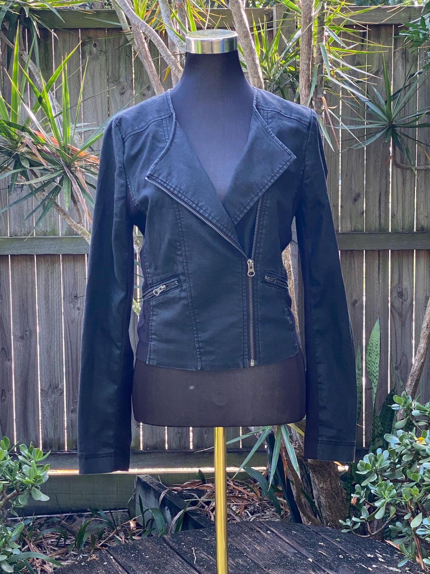 Hand painted black jacket with Bowie - size 10